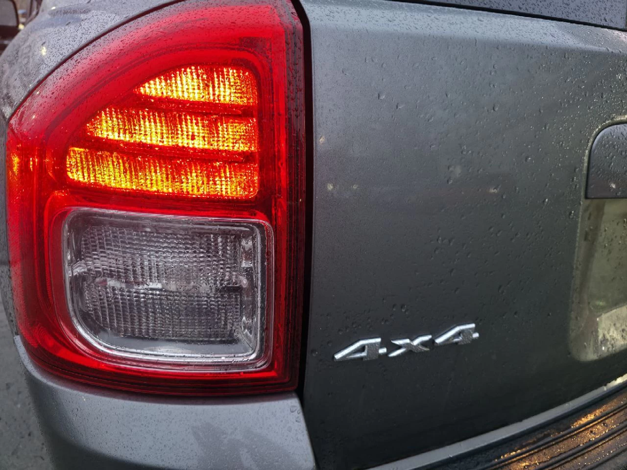 2013 Jeep Compass North**4x4**SIEGES CHAUFFNATS**MAGS** Main Image