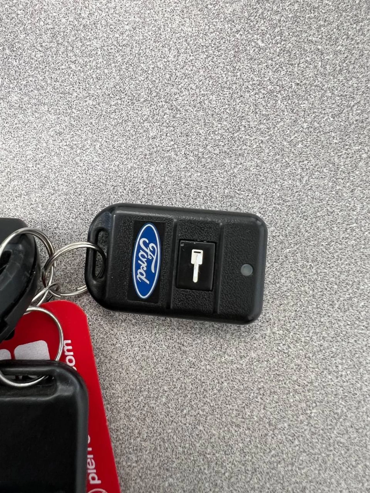 2015 Ford Escape SE**AWD**SAAQ CERTIFIEE**Jamais accidente**CamÉra de Recul**Navigation**SIEGES CHAUFFANTS**MAGS**DÉmarreur À Distance** Image principale