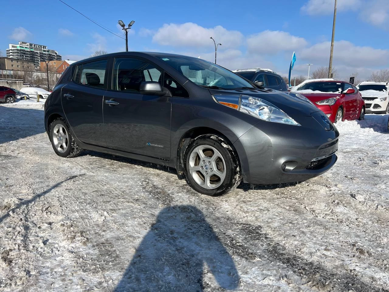 2014 Nissan LEAF SV**JAMAIS ACCIDENTEE**CAMERA DE RECUL**Navi**SIEGES CHAUFFANTS Avant et ArriÈre**Volant Chauffant**Mags**Un Proprietaire** Image principale