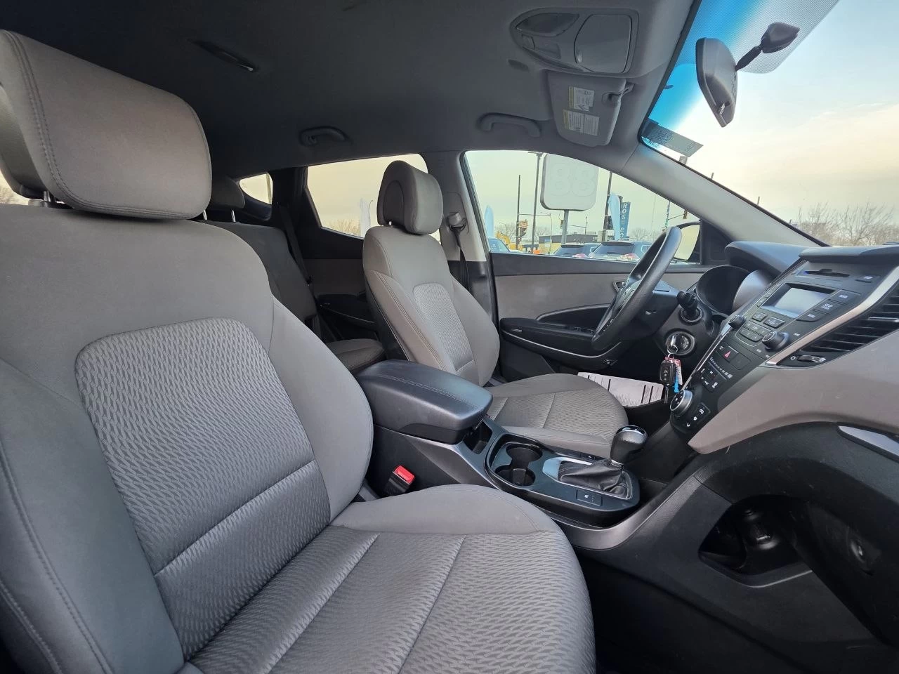 2016 Hyundai Santa Fe Sport JAMAIS ACCIDENTEE**SAAQ CERTIFIEE**UNE SEULE PROPRIO**2.4L**SIEGES CHAUFFANTS**MAGS**EN SPECIAL** Image principale