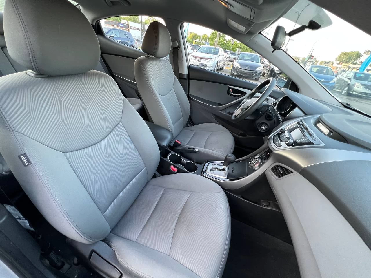 2013 Hyundai Elantra GL**SAAQ CERTIFIEE**SIEGES CHAUFFANTS** Main Image