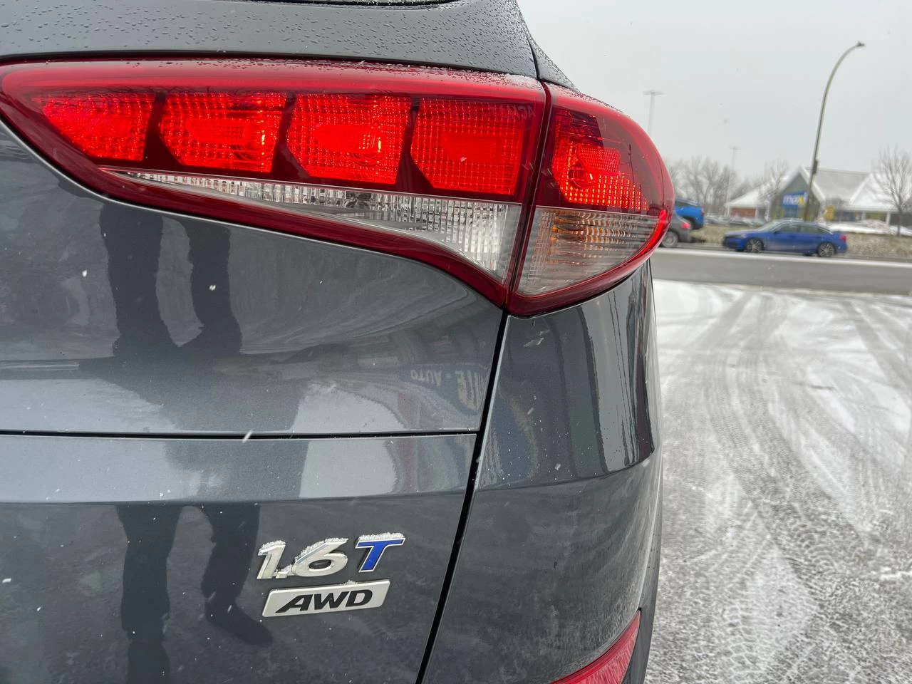 2017 Hyundai Tucson LIMITEE**JAMAIS ACCIDENTEE**CERTIFIEE SAAQ**AWD**TOIT OUVRANT PANORAMIQUE**SIEGES CHAUFFANTS AVANT ET ARRIÈRE**SIEGES EN CUIR**Alerte d’angle mort**VOLANT CHAUFFANT**Mags** Main Image