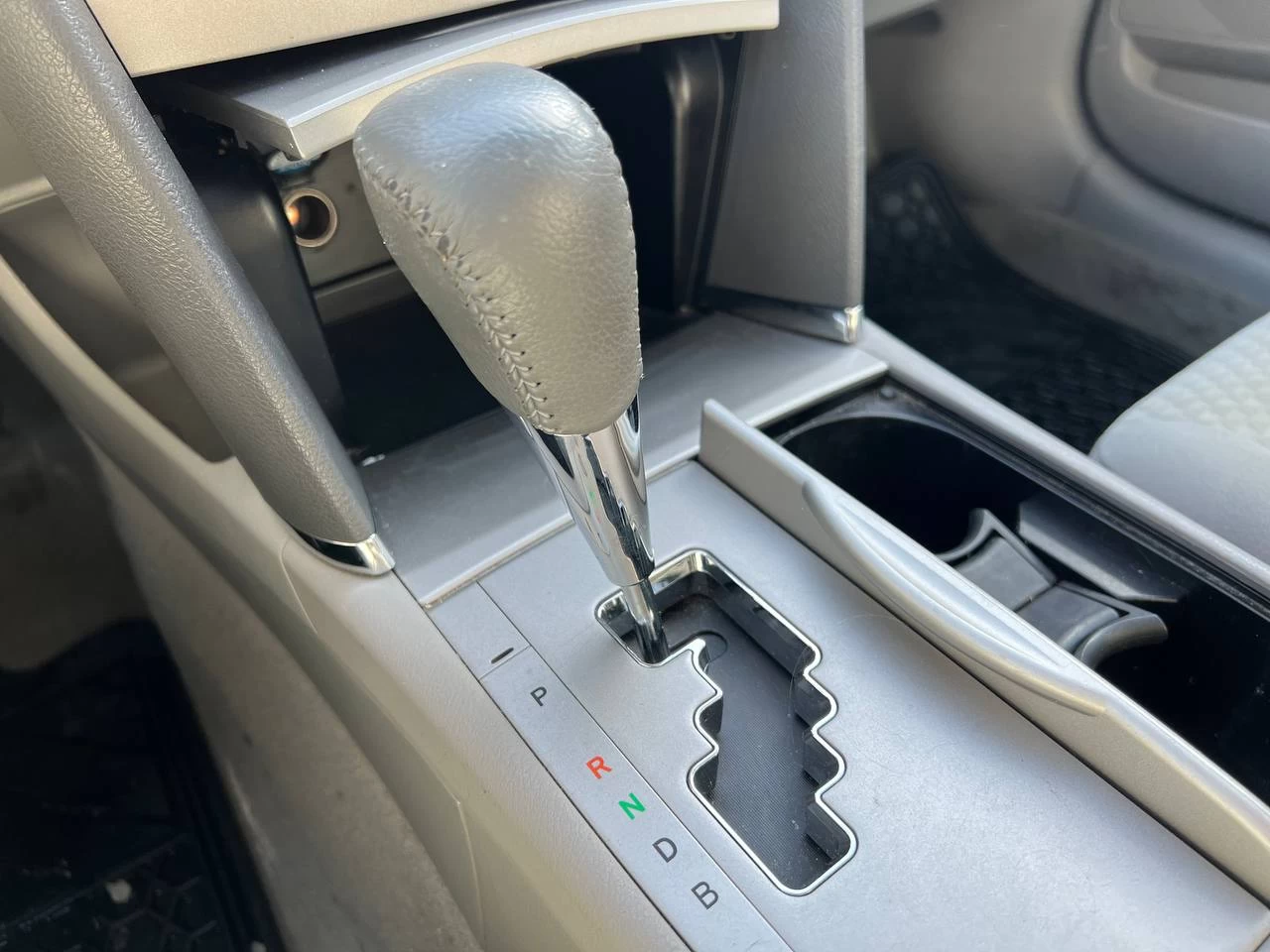 2009 Toyota Camry Hybrid**TOIT OUVRANT**MAGS**PUSH START** Image principale