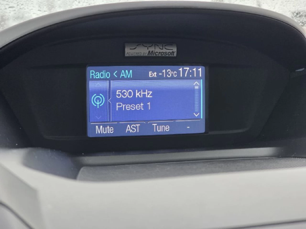 2013 Ford Escape **JAMAIS ACCIDENTEE**TRES BAS KILO**58 000KM**CERTIFIEE**SIEGES CHAUFFANTS**MAGS**EN SPECIAL** Image principale