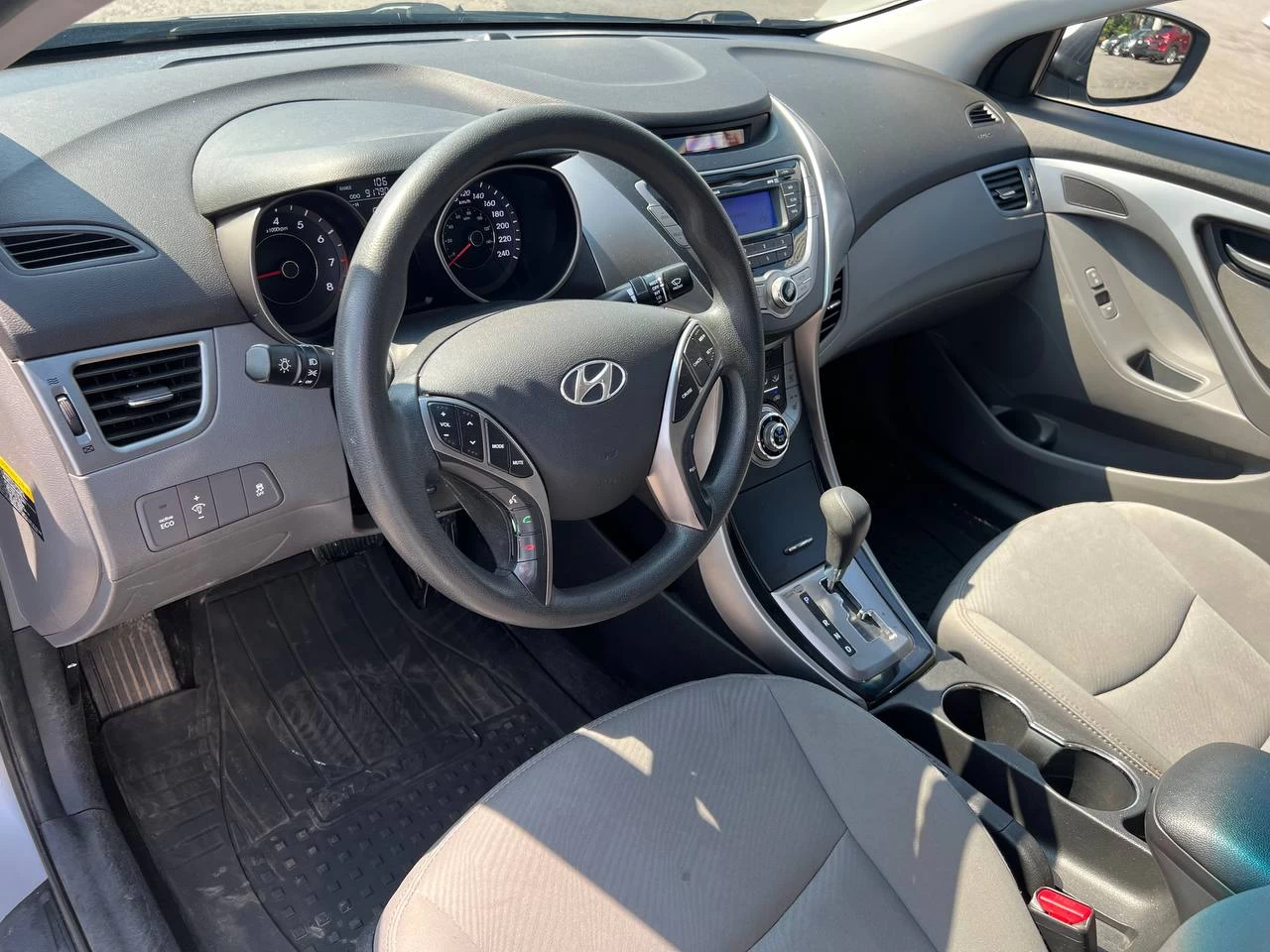 2013 Hyundai Elantra GL**Jamais accidente**SIEGES CHAUFFANTS** Image principale