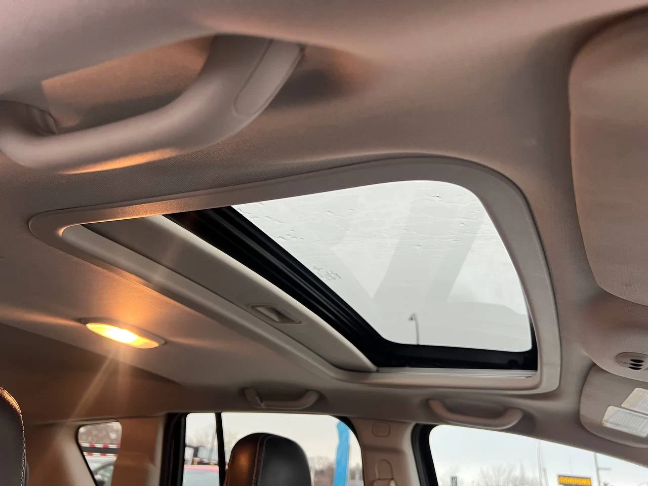 2016 Jeep Compass High Altitude**CERTIFIÉE SAAQ**4X4**Toit Ouvrant**CAMERA DE RECUL**Sieges en Cuir**SIEGES CHAUFFANTS**MAGS**Tres Bien Entretenu** Image principale