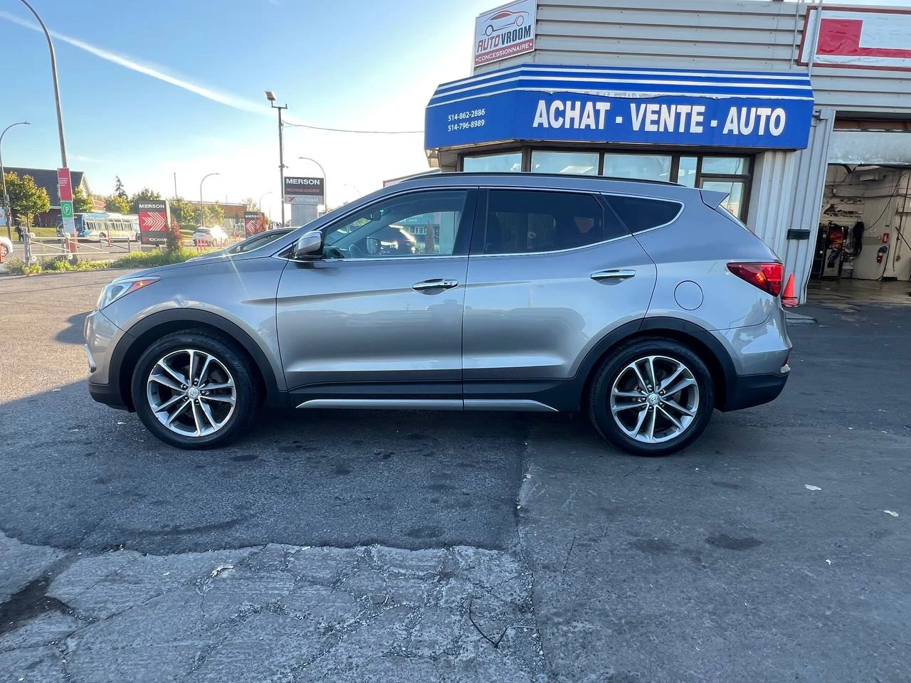 2017 Hyundai Santa Fe Sport Limited**AWD**Jamais Accidente**SAAQ CERTIFIEE**TOIT OUVRANT PANORAMIQUE**SIEGE EN CUIR**CAMERA DE RECUL**SIEGES CHAUFFNATS AVANT ET ARRIERE**Siege Ventile**Volant Chauffant**Navigation**Alerte d'angle Mort**MAGS** Image principale
