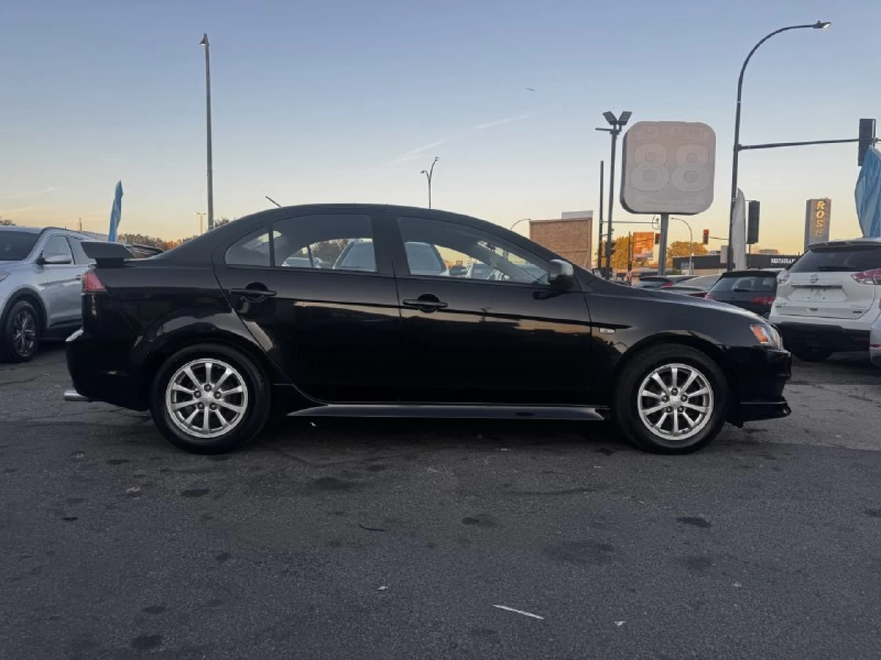 2014 Mitsubishi Lancer SE**AWD**SAAQ CERTIFIEE**SIEGES CHAUFFNATS**MAGS**Financement 1Ère, 2e et 3e chance !! 100% ApprouvÉ Image principale
