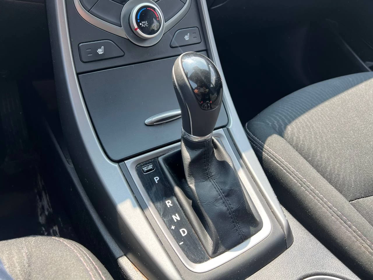 2015 Hyundai Elantra GL**Un PropriÉtaire**SIEGES CHAUFFANTS**BLUETOOTH** Image principale