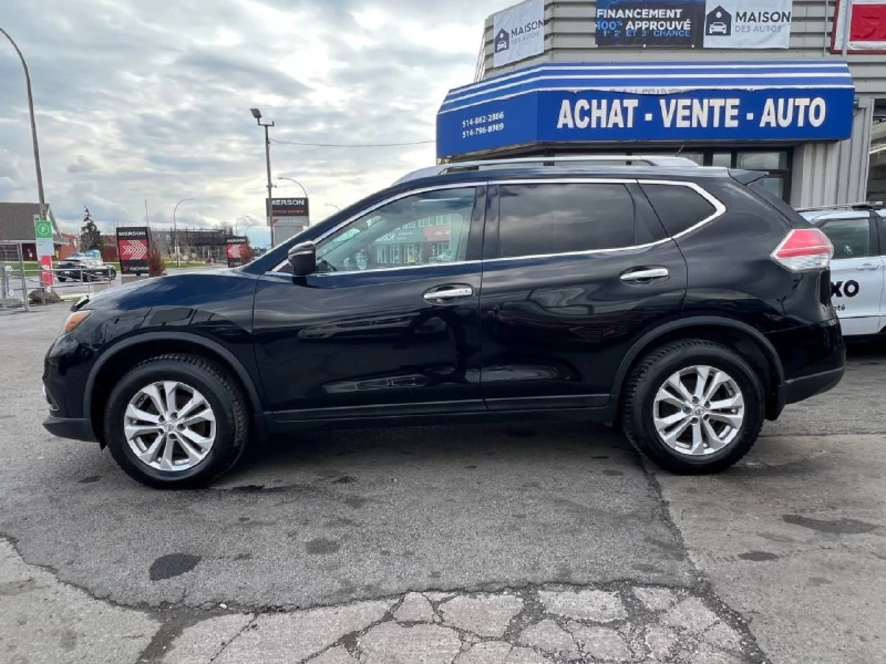2014 Nissan Rogue SV**AWD**TOIT OUVRANT PANORAMIQUE**CAMERA DE RECULE**SIEGES CHAUFFNATS** Image principale