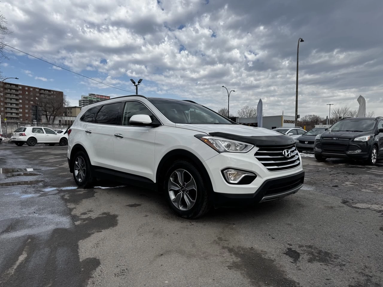 2016 Hyundai Santa Fe XL Luxury**6 PASSAGERS**Toit Ouvrant**CamÉra de Recul**SIEGES EN CUIR**Volant Chauffant**SIEGES CHAUFFANTS** Image principale