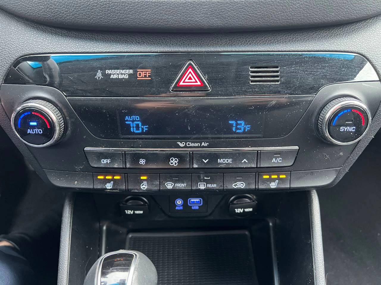 2017 Hyundai Tucson LIMITEE**JAMAIS ACCIDENTEE**CERTIFIEE SAAQ**AWD**TOIT OUVRANT PANORAMIQUE**SIEGES CHAUFFANTS AVANT ET ARRIÈRE**SIEGES EN CUIR**Alerte d’angle mort**VOLANT CHAUFFANT**Mags** Main Image