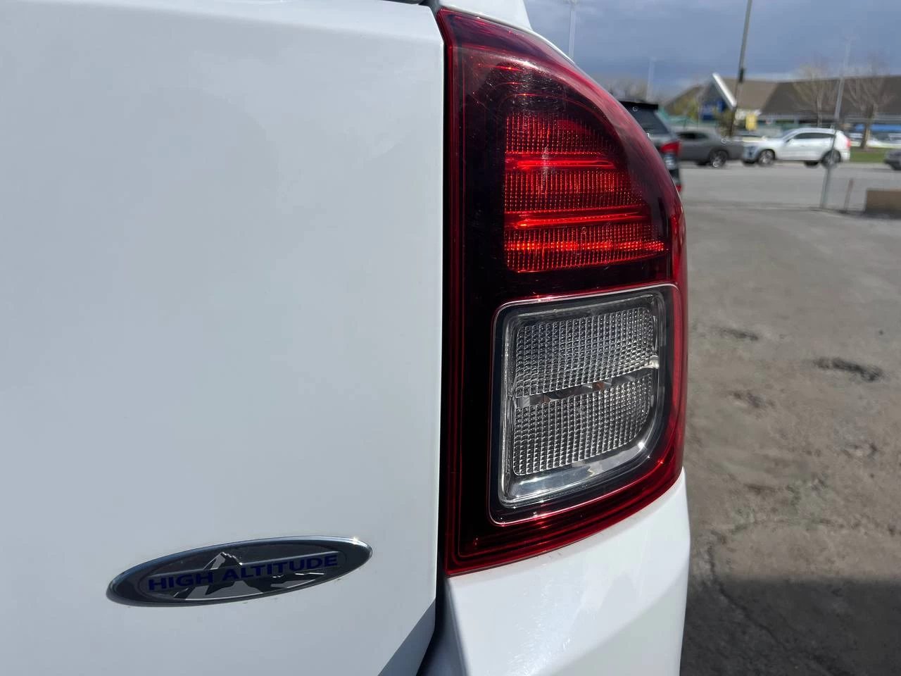 2016 Jeep Compass High Altitude**CERTIFIÉE SAAQ**4X4**Toit Ouvrant**CAMERA DE RECUL**Sieges en Cuir**SIEGES CHAUFFANTS**MAGS**Tres Bien Entretenu** Main Image