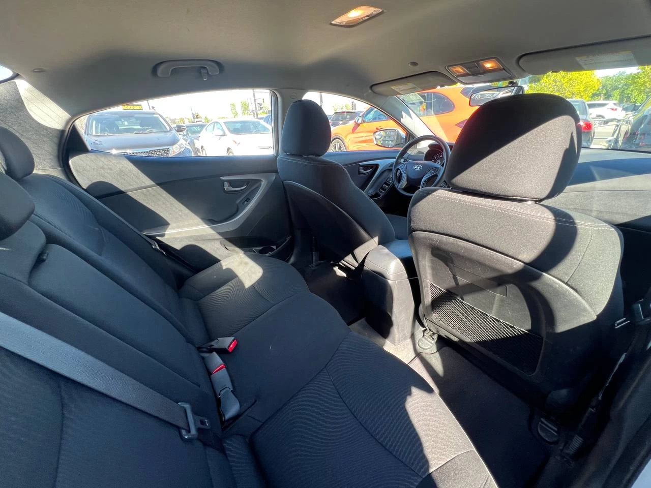 2015 Hyundai Elantra GL**SAAQ Certifie**Jamais Accidentee**SIEGES CHAUFFANTS** Image principale