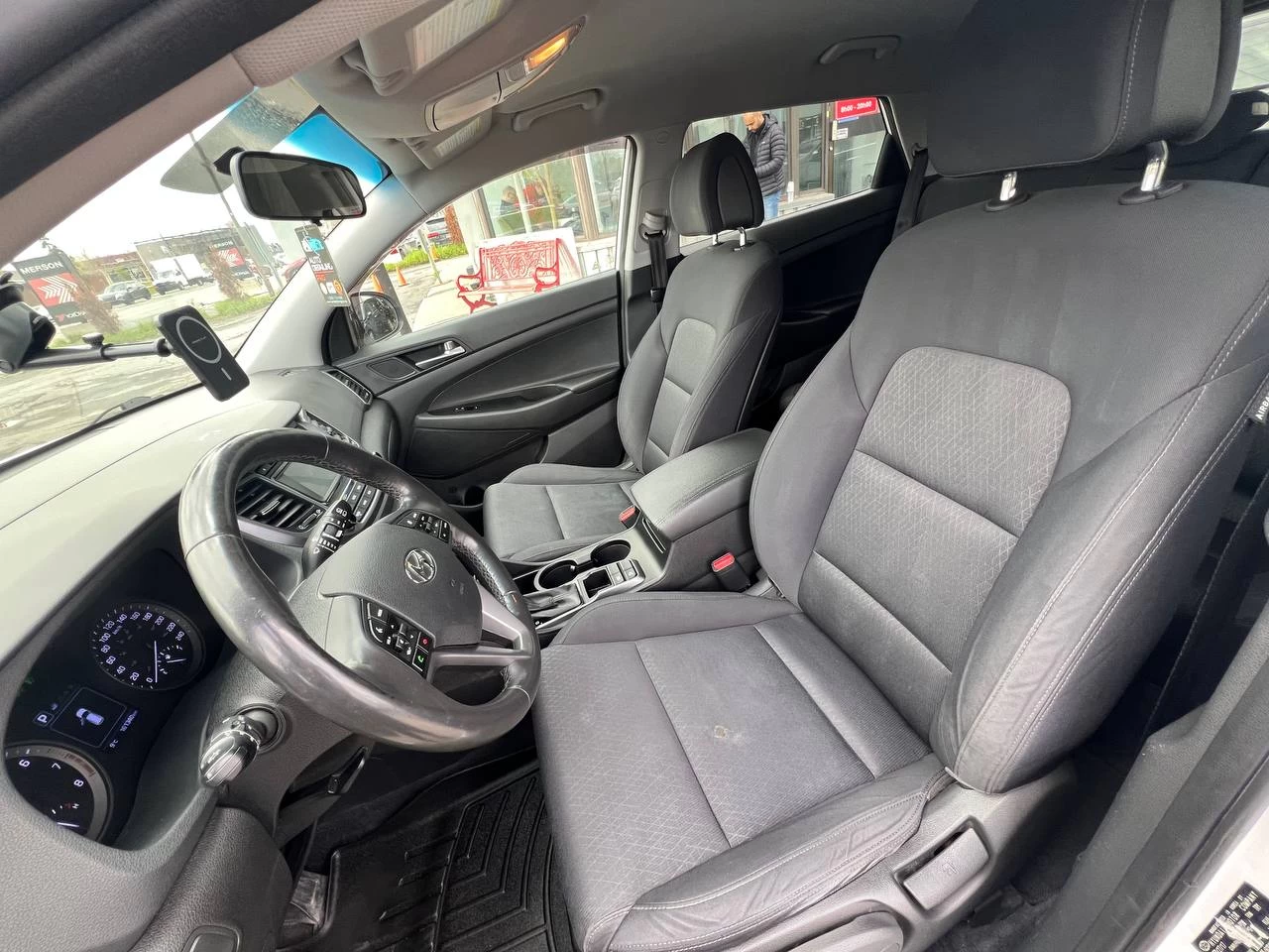 2017 Hyundai Tucson Premium**SAAQ Certifie**CAMERA DE RECUL**ANGLE MORT**SIEGES CHAUFFANTS**Volant Chauffant**MAGS Image principale