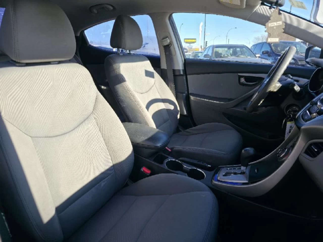 2013 Hyundai Elantra **GL**MAGS**SIEGES CHAUFFANTS**EN SPECIAL** Image principale