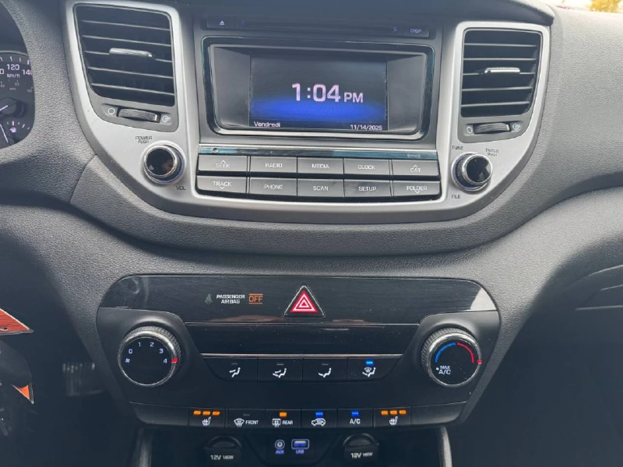 2016 Hyundai Tucson Premium **SIÈGES CHAUFFANTS AVANT ET ARRIÈRE**CAMERA DE RECUL**DÉTÉCTEUR D'ANGLES MORTS** Main Image