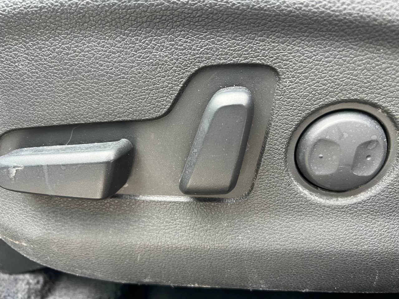 2018 Hyundai Tucson SE**SAAQ CERTIFIEE**CAR PLAY**Toit Ouvrant Panoramique**ANGLE MORT**CamÉra de Recul**SIEGES EN CUIR**SIÈGES CHAUFFANTS AVANT et ARRIERE**VOLANT CHAUFFANT**MAGS** Image principale