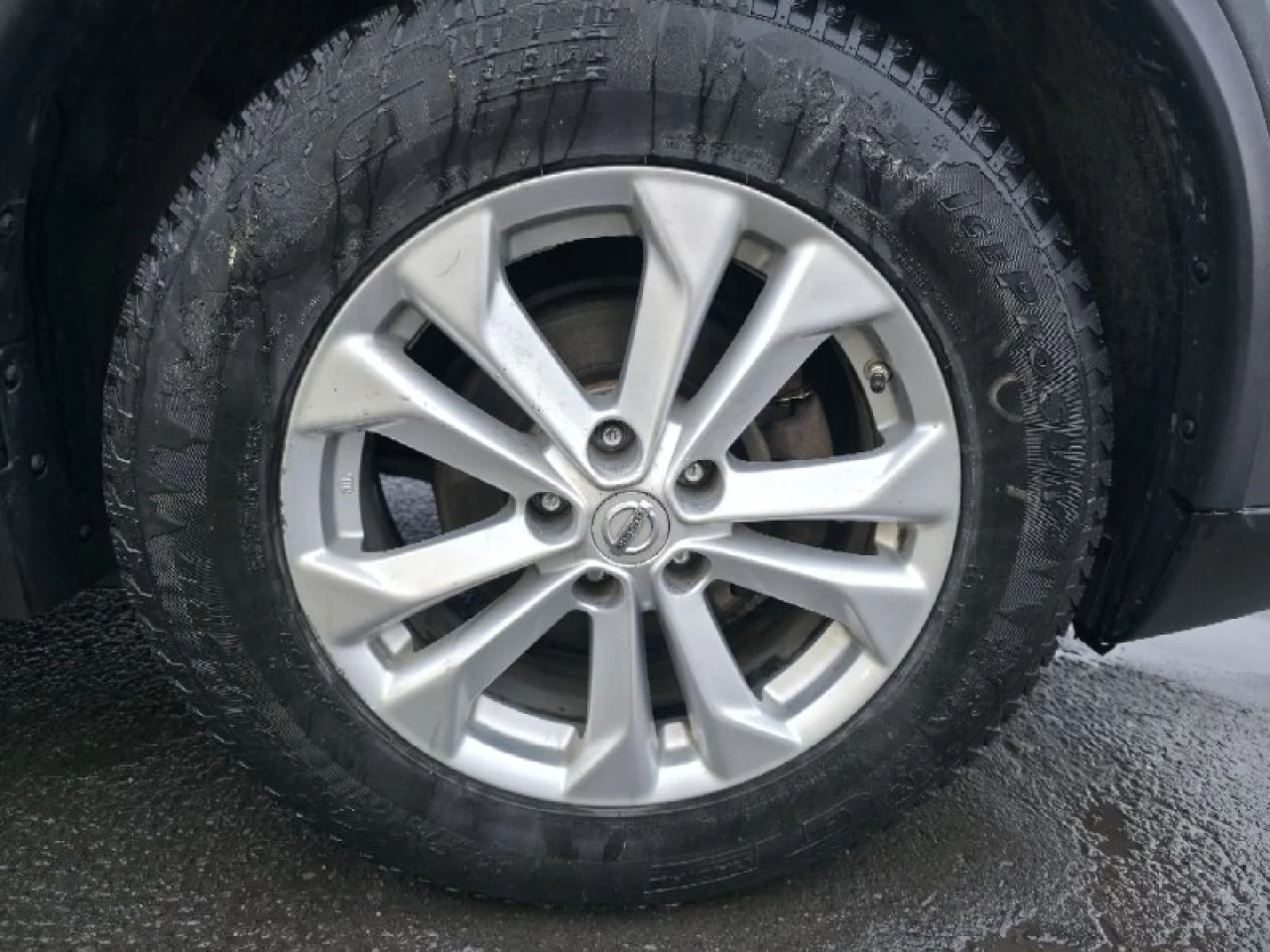 2015 Nissan Rogue **SV**TOIT PANORAMIQUE**CAMERA DE RECUL**SIEGES CHAUFFANTS**MAGS** Image principale