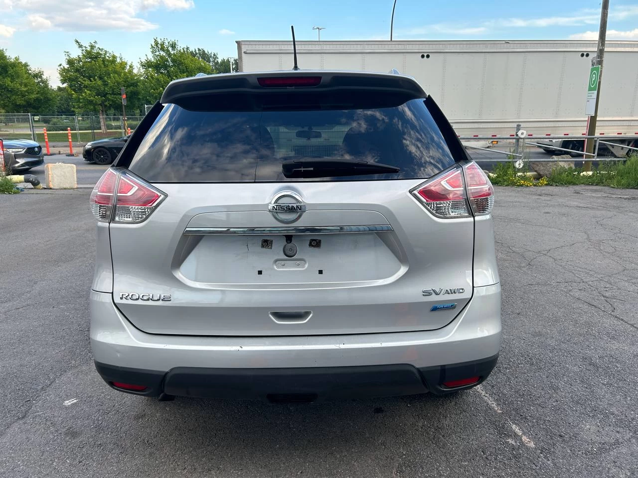 2015 Nissan Rogue SV**AWD**TOIT OUVRANT PANORAMIQUE**CAMERA DE RECULE**SIEGES CHAUFFNATS**Mags** Image principale