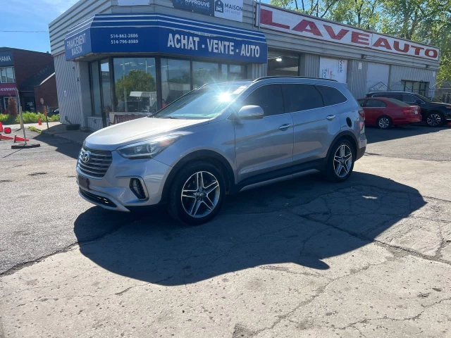 Hyundai Santa Fe XL Limited XL**7 PASSAGERS**JAMAIS ACCIDENTEE**SAAQ CERTIFIEE**AWD**TOIT PANORAMIQUE**CAMERA DE RECUL**VOLANT CHAUFFANT**SIEGES CHAUFFANTS** 2017