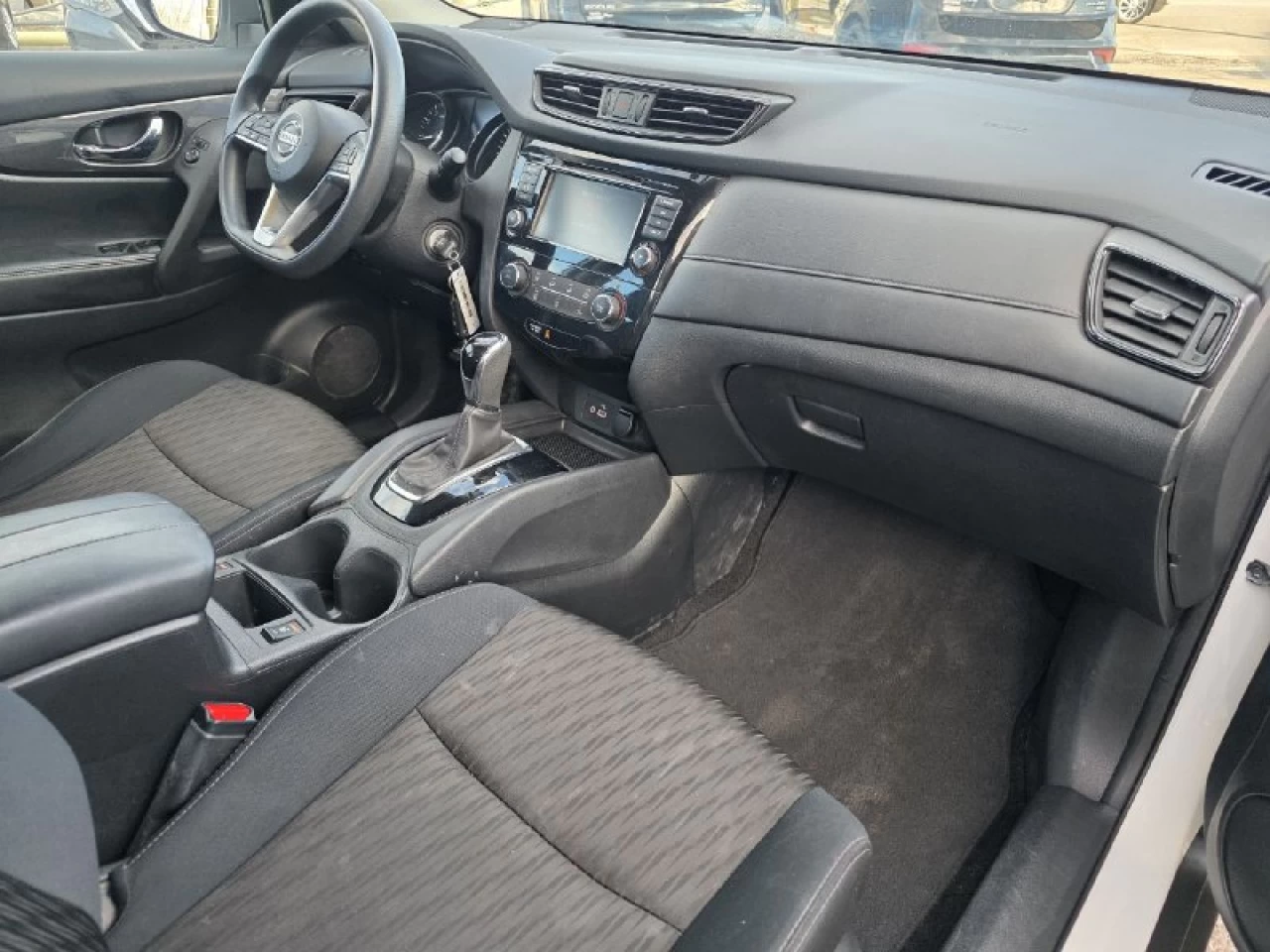 2018 Nissan Rogue S**AWD**CAMERA DE RECUL**SIEGES CHAUFFANTS**Mags** Image principale