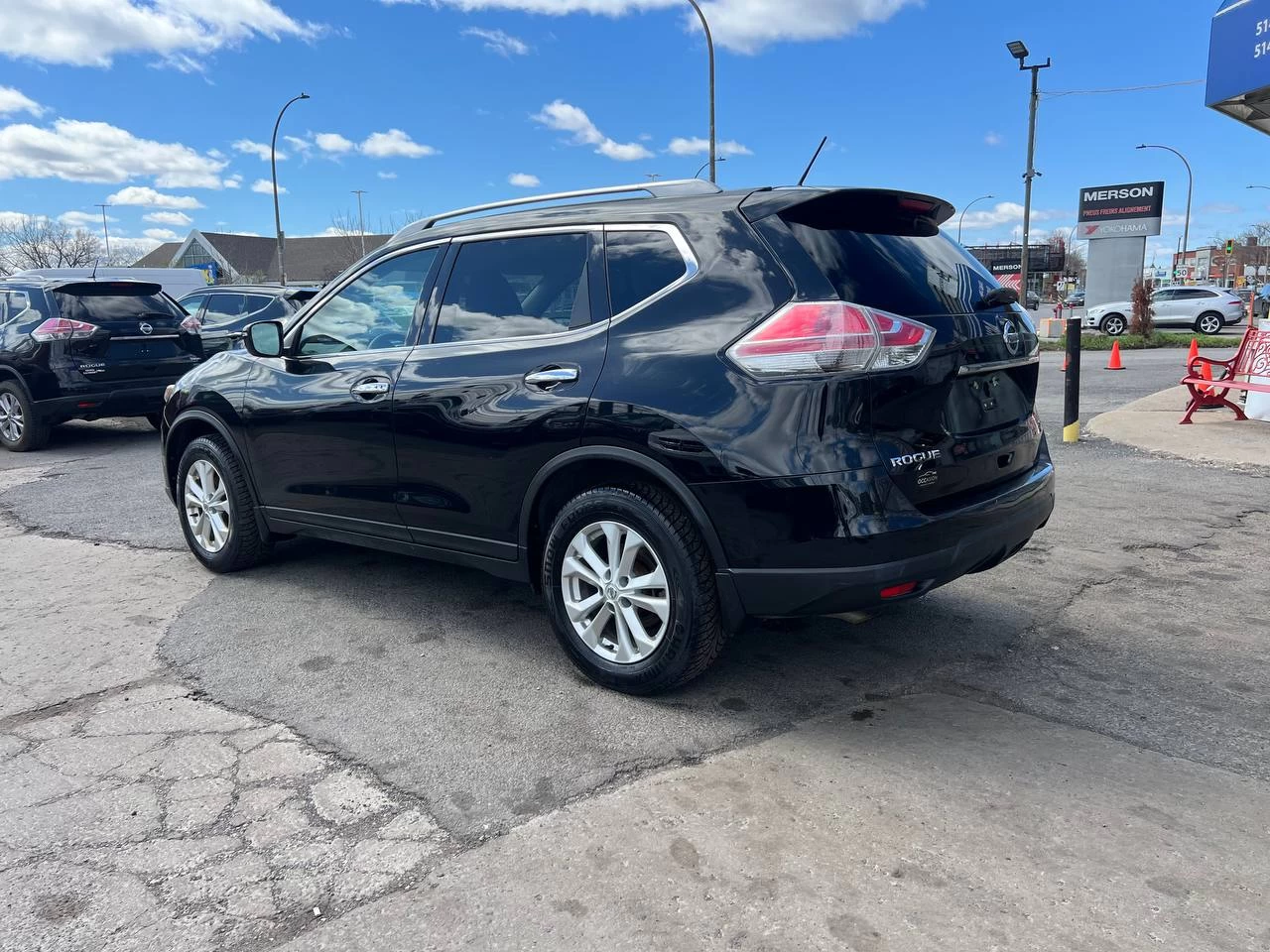 2016 Nissan Rogue SV**AWD**CAMERA DE RECULE**SIEGES CHAUFFNATS**Mags** Image principale