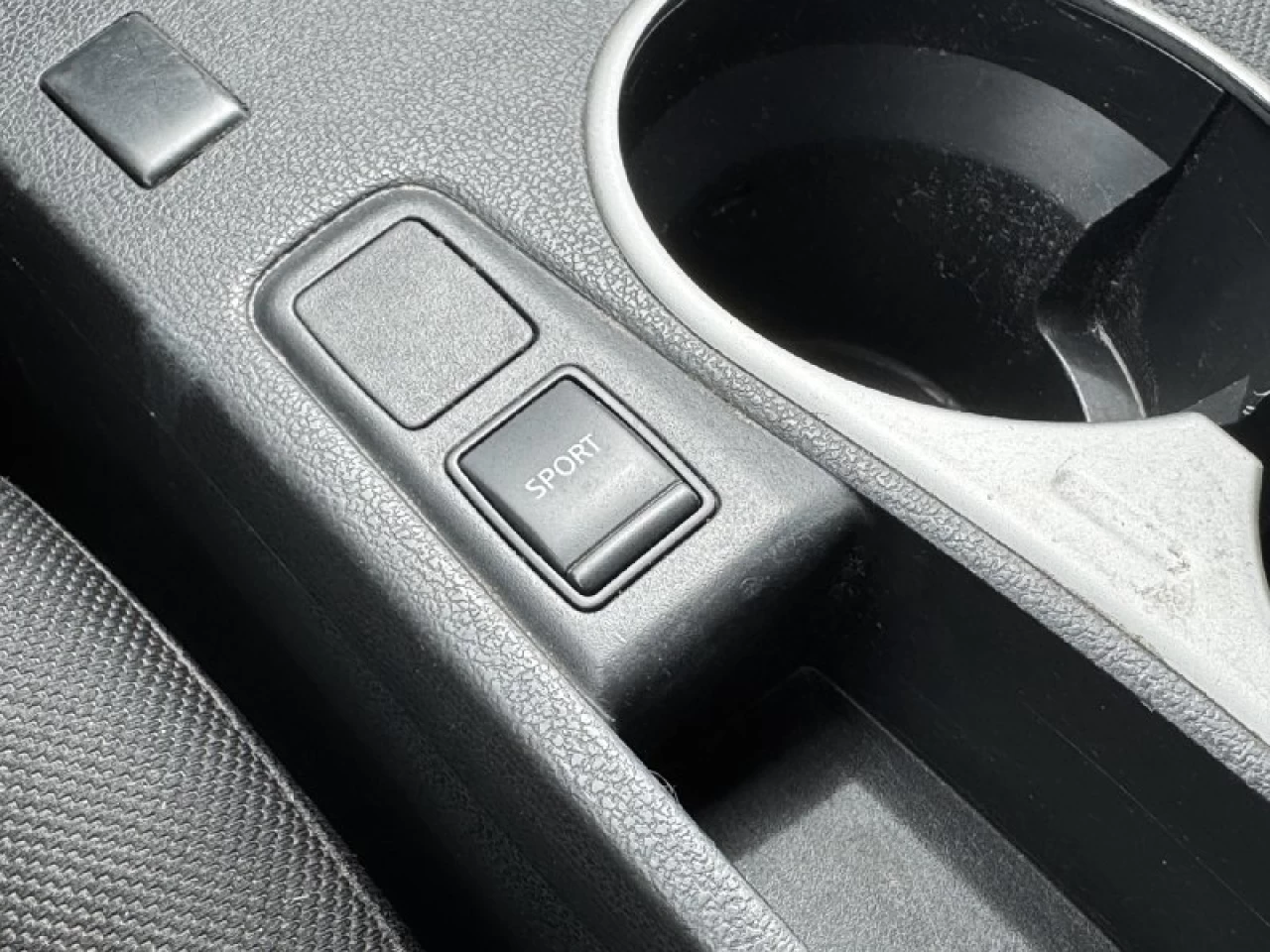 2013 Nissan Rogue S** Image principale