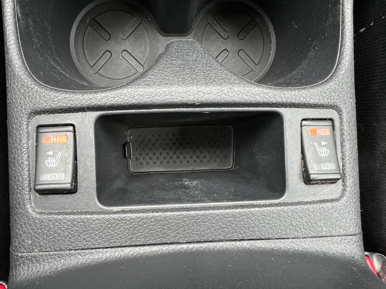 2017 Nissan Rogue SV**Jamais Accidente**CAMERA DE RECULE**SIEGES CHAUFFNATS** Image principale