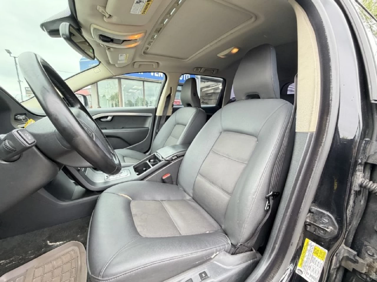 2009 Volvo XC70 3.2L**AWD**TOIT OUVRANT**SIEGES CHAUFFNATS**CUIR**PUSH TO STRAT** Image principale