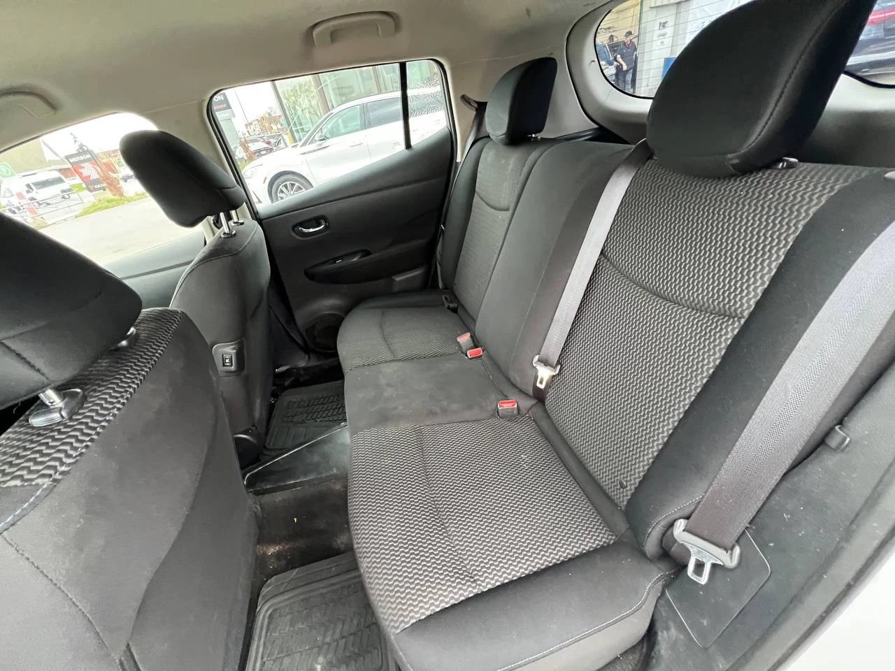 2015 Nissan LEAF SV**Jamais Accidentee**CAMERA DE RECUL**SIEGES CHAUFFANTS EN AVANT ET ARRIERE**VOLANT CHAUFFANTS Image principale