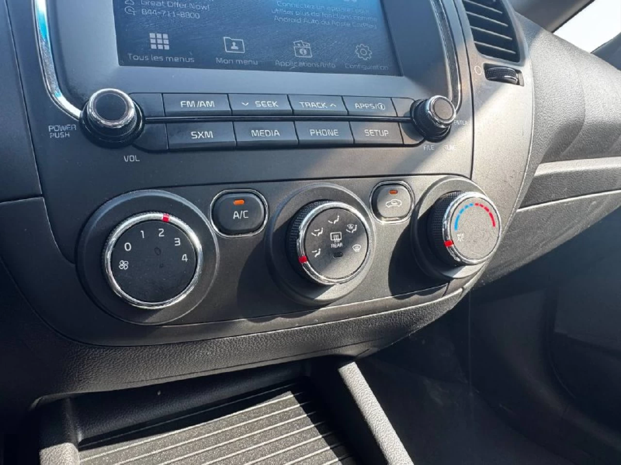 2017 Kia Forte LX**CAMERA DE RECULE**SIEGES CHAUFFNATS**APPLE CAR PLAY** Main Image