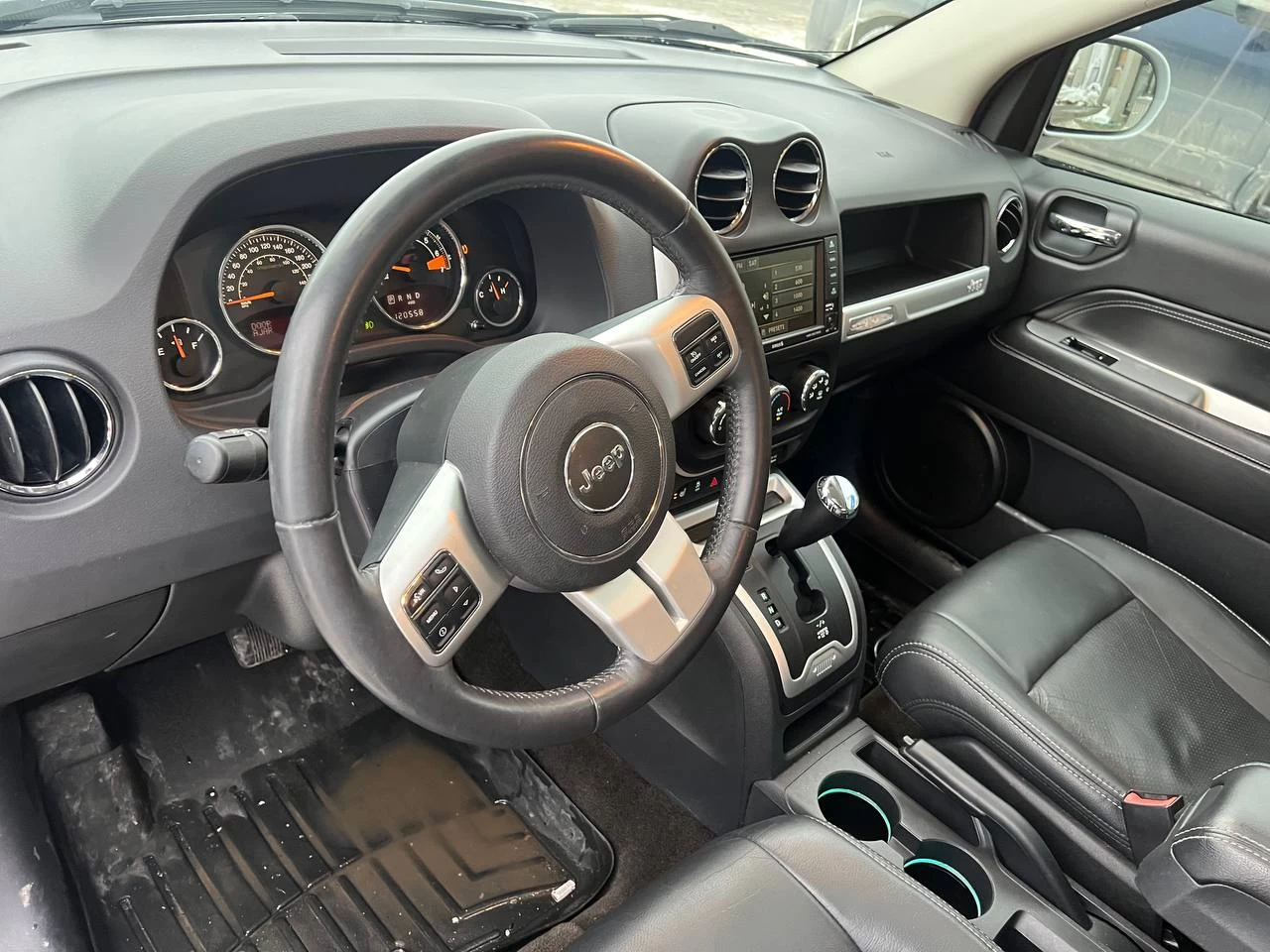 2016 Jeep Compass High Altitude**CERTIFIÉE SAAQ**4X4**Toit Ouvrant**CAMERA DE RECUL**Sieges en Cuir**SIEGES CHAUFFANTS**MAGS**Tres Bien Entretenu** Image principale