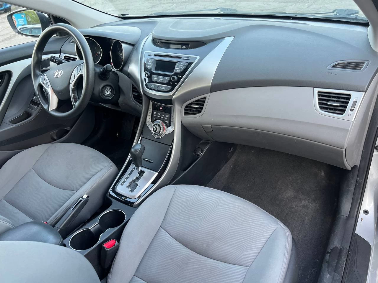 2013 Hyundai Elantra GL**SAAQ CERTIFIEE**SIEGES CHAUFFANTS** Main Image