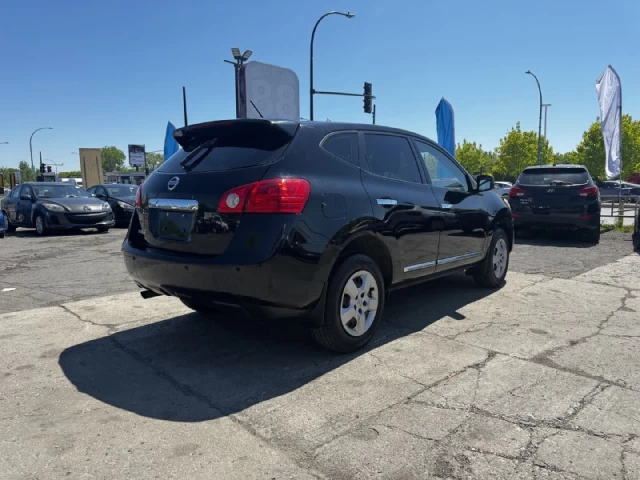 Nissan Rogue S** 2013