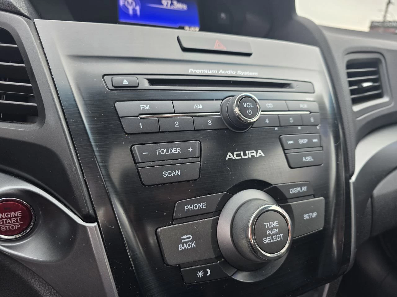 2015 Acura ILX Toit Ouvrant**CAMERA DE RECUL**SIEGES CHAUFFANTS**MAGS** Image principale