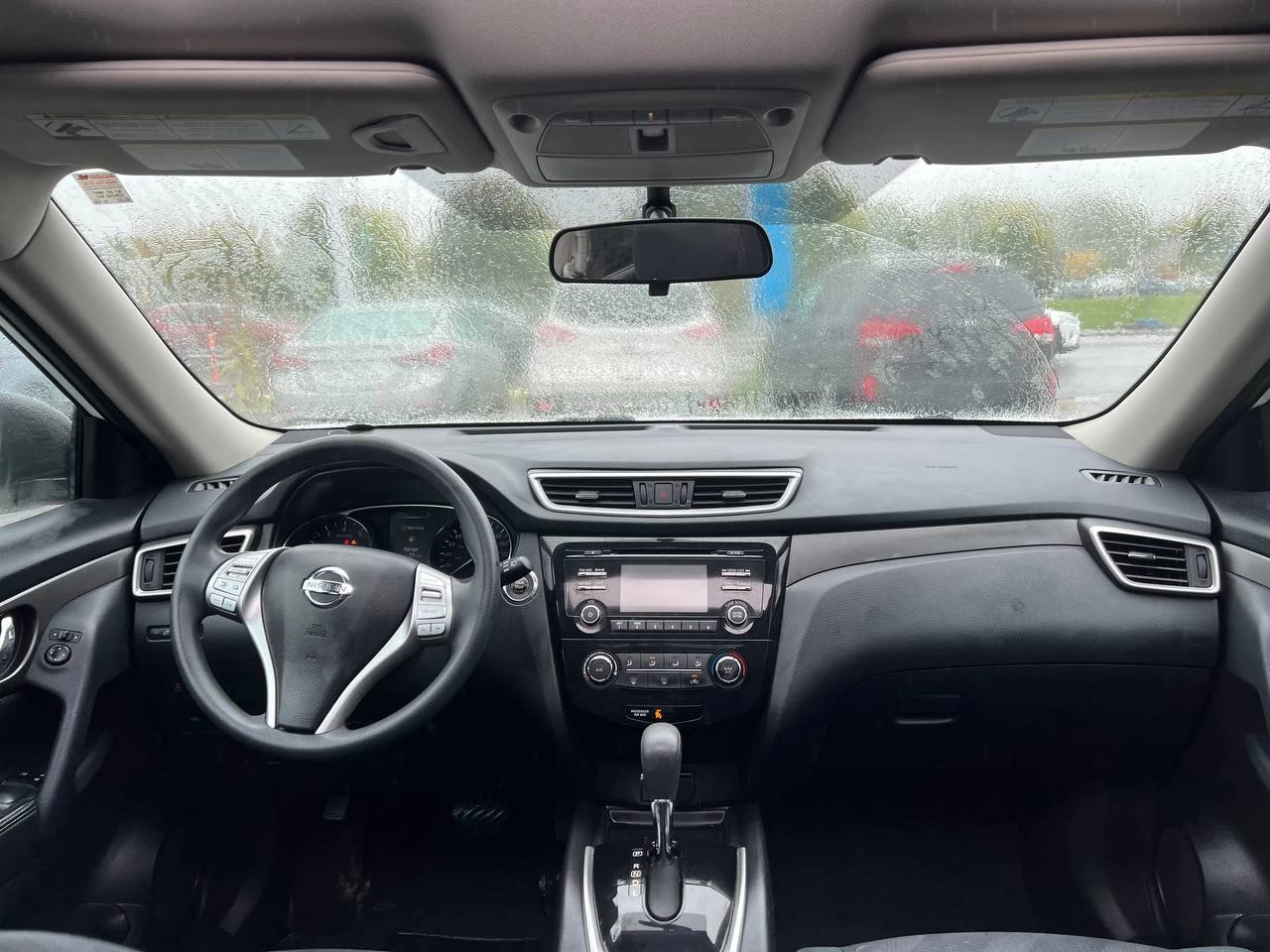 2015 Nissan Rogue SV**AWD**SAAQ CERTIFIEE**Un Proprietaire**TOIT OUVRANT PANORAMIQUE**CAMERA DE RECULE**SIEGES CHAUFFNATS**Mags** Image principale