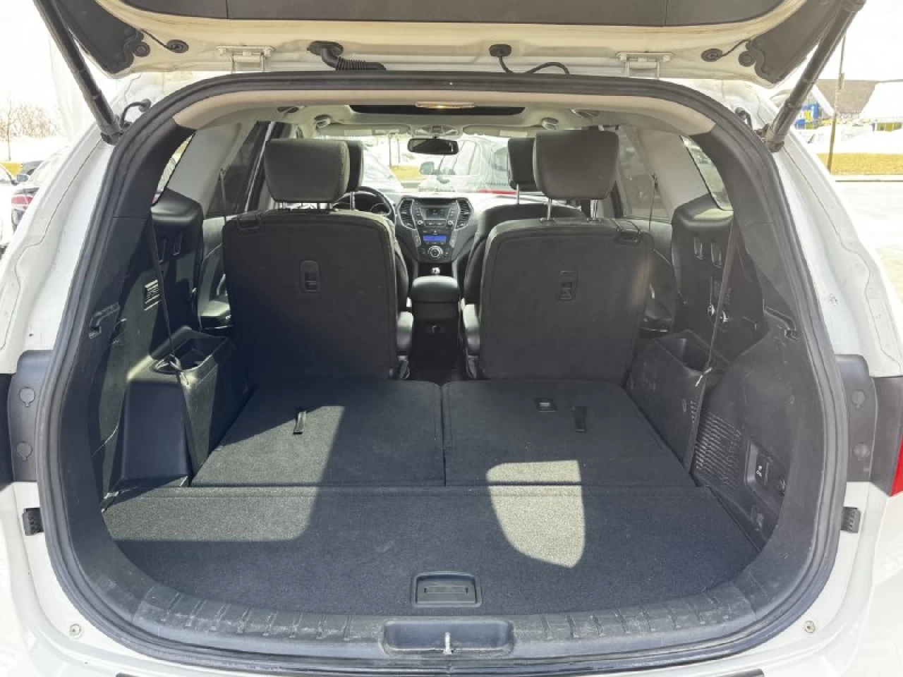 2016 Hyundai Santa Fe XL Luxury**6 PASSAGERS**Toit Ouvrant**CamÉra de Recul**SIEGES EN CUIR**Volant Chauffant**SIEGES CHAUFFANTS** Image principale