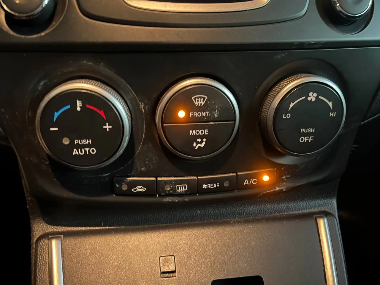 2015 Mazda 5 GS**Jamais Accidente**Tres Bien Entretenu**6 PASSAGERS**MAGS**EN SPECIAL** Main Image