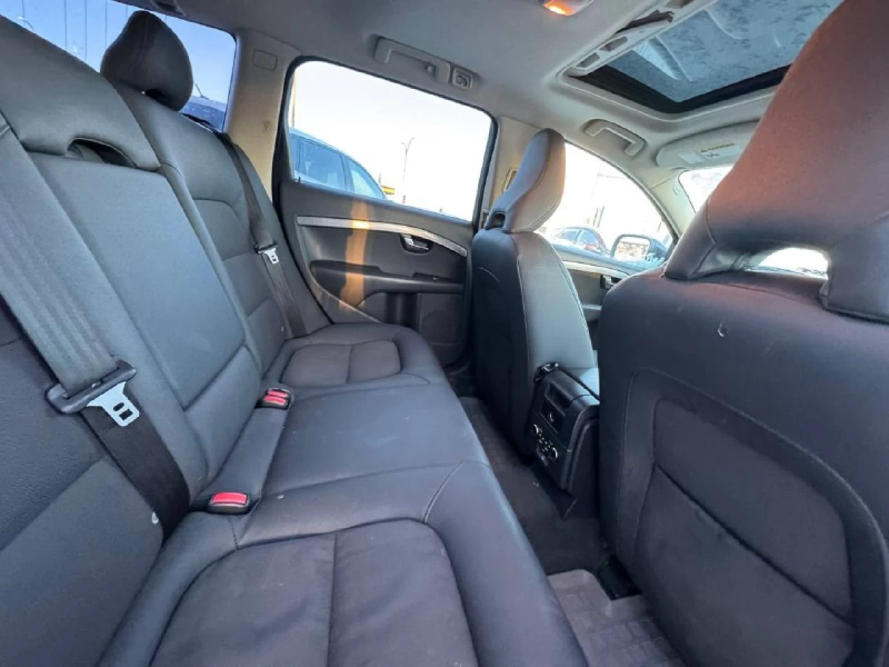 2009 Volvo XC70 3.2L**AWD**TOIT OUVRANT**SIEGES CHAUFFNATS**CUIR**PUSH TO STRAT** Image principale