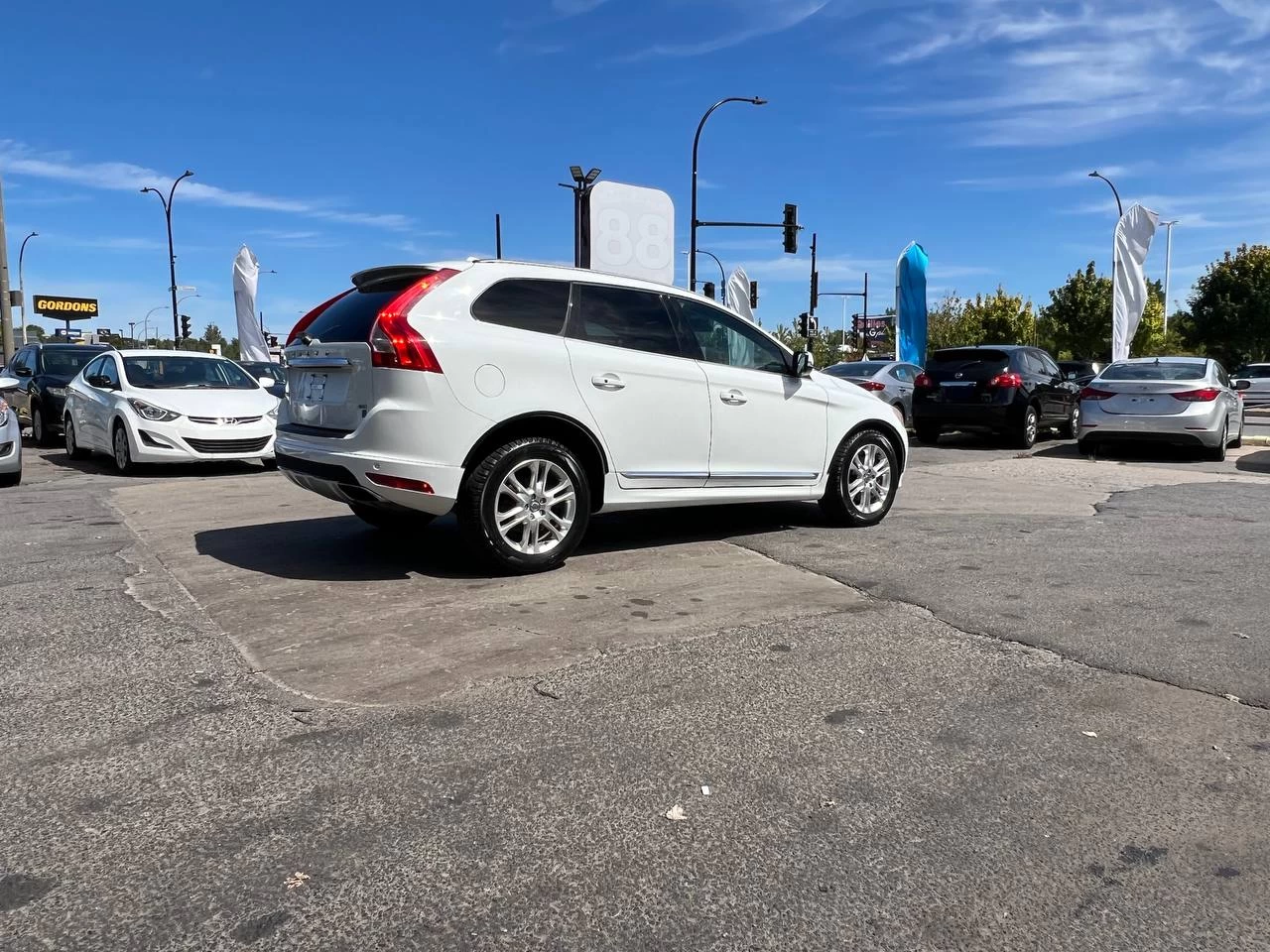 2014 Volvo XC60 3.2**AWD**Toit Ouvrant Panaromique**SIEGES EN CUIR**SIEGES CHAUFFANTS**SIEGES CHAUFFANTS ARRIERE**VOLANT CHAUFFANTS**MAGS** Main Image
