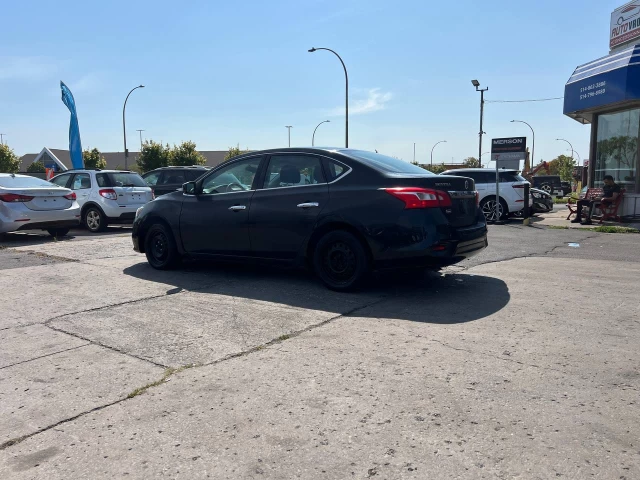 Nissan Sentra S** 2017