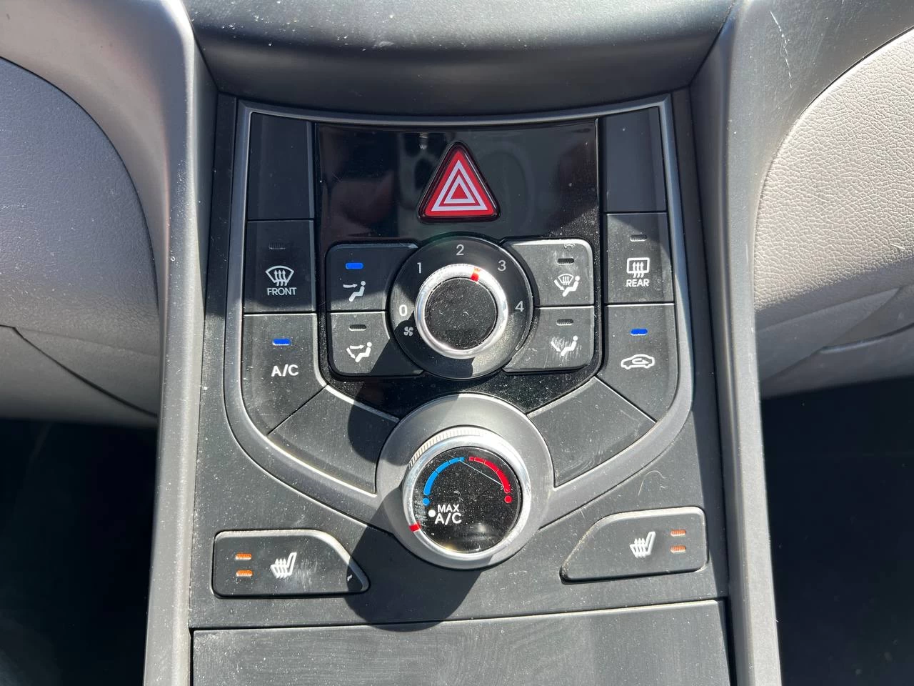 2014 Hyundai Elantra GL**SIEGES CHAUFFANTS**DÉmarreur À Distance** Main Image