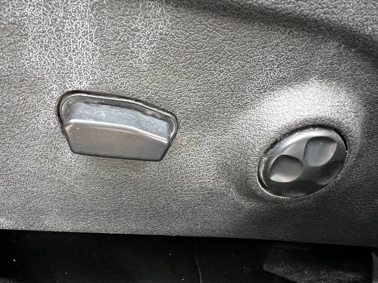 2017 Dodge Journey SXT**TOIT OUVRANT**CAMERA DE RECUL**SIEGES CHAUFFNATS**NAVIGATION**MAGS** Image principale