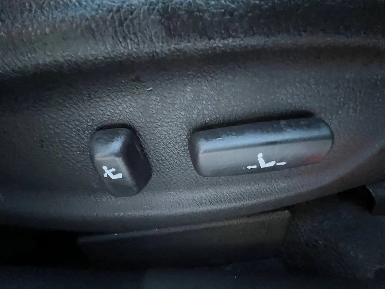 2014 Kia Sorento SX**JAMAIS ACCIDENTEE**AWD**TOIT OUVRANT PANAROMIQUE**CAMERA DE RECULE**NAVI**SIEGES EN CUIR**SIEGES CHAUFFANTS AVANT ET ARRIERE**SiÈge VentilÉ**VOLANT CHAUFFANT**Alerte d’angle mort** Main Image