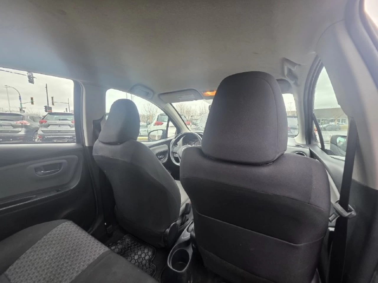 2016 Toyota Yaris LE**Jamais Accidente** Image principale