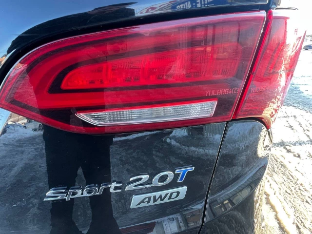 Hyundai Santa Fe Sport Limited**Jamais Accidentee**AWD**TOIT OUVRANT PANORAMIQUE**SIEGE EN CUIR**CAMERA DE RECUL**SIEGES CHAUFFNATS AVANT ET ARRIERE**Siege Ventile**Volant Chauffant**Alerte d'angle Mort** 2017