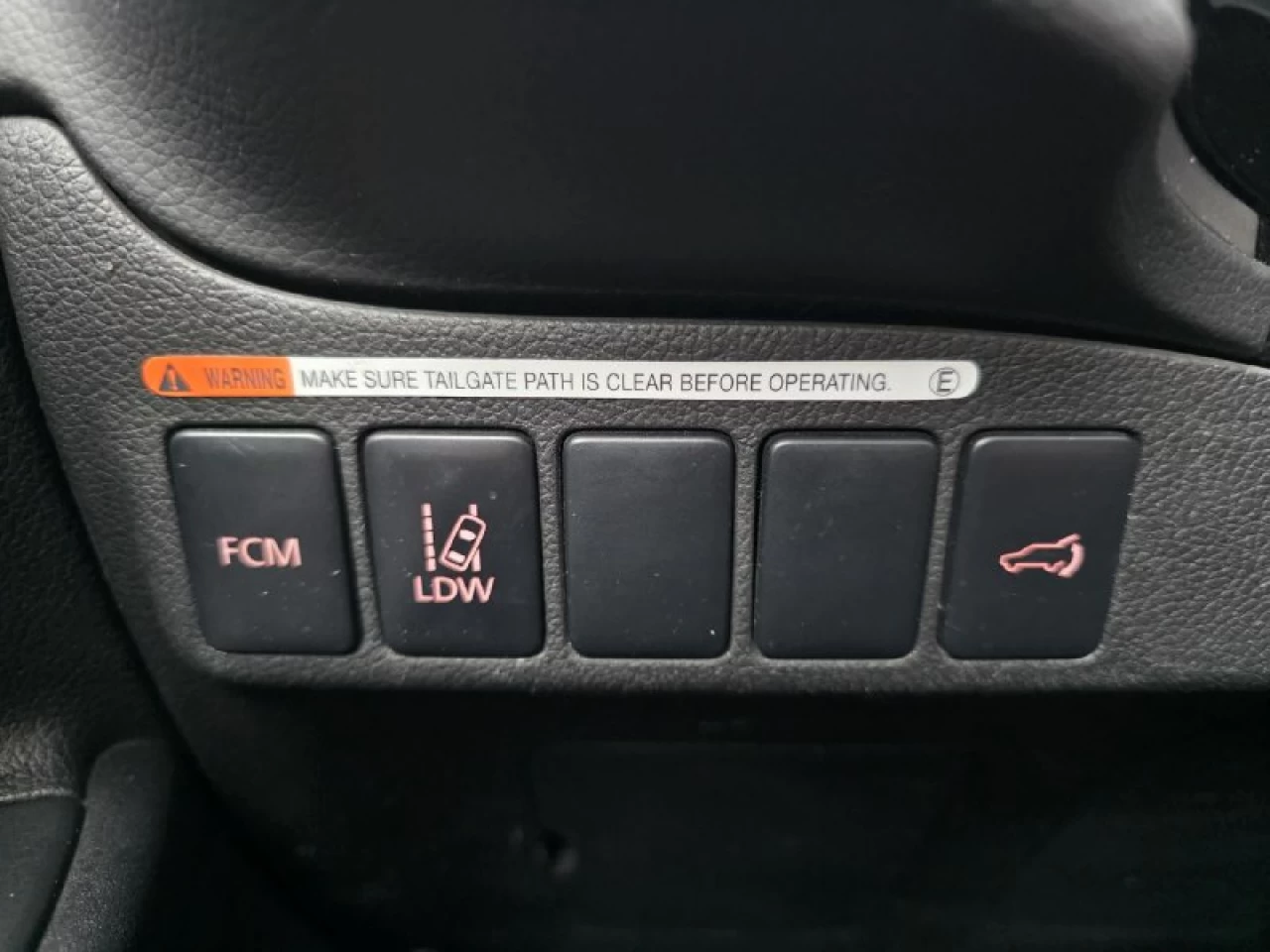 2015 Mitsubishi Outlander **GT**JAMAIS ACCIDENTEE**7 PASSAGERS**CUIR**NAVI**CAMERA DE RECUL**SIEGES CHAIFFANTS**MAGS** Image principale