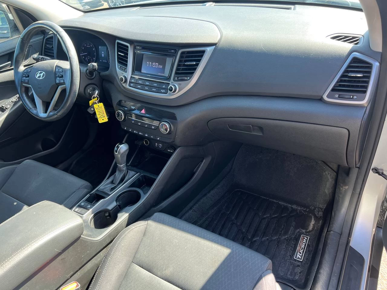 2017 Hyundai Tucson Premium**AWD**SAAQ CERTIFIEE**CamÉra de Recul**Volant Chauffant**SIEGES CHAUFFNATS AVANT ET ARRIERE**ANGLE MORT**MAGS** Image principale