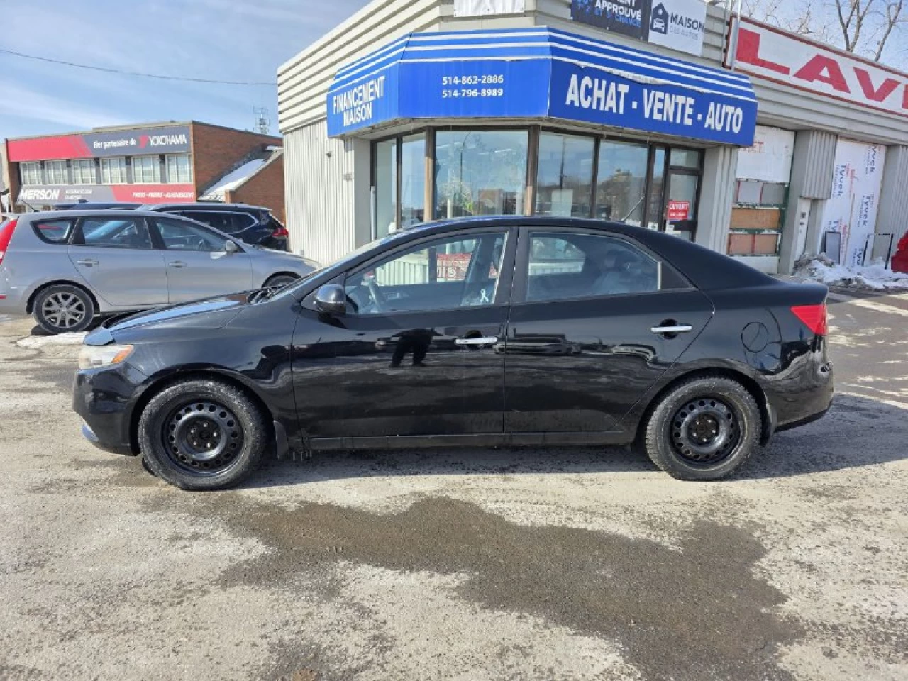2011 Kia Forte **SX**JAMAIS ACCIDENTEE**CUIR**TOIT OUVRANT**SIEGES CHAUFFANTS**EN SPECIAL Image principale
